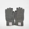 Fashion Letter Knitted Gloves Winter Touch Screen Telefingers Glove Label Designer Thickened Warm Mittens Outdoor Riding Full Fing9985122