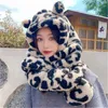 Bérets Design mignon imprimé léopard chapeau et gants écharpe avec oreilles chaud doux fausse fourrure automne hiver drôle personnalité tendance Caual