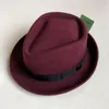 サンリン冬のファッションウール男性のための平らな帽子100％フェザーレッドメンズボウラーワイドブリムハットdelm22