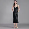 Vêtements de nuit pour femmes Femmes Longues Vêtements de nuit sexy Satin Plus Taille Chemise de nuit Lingerie noire Robe de nuit Robe Robe Home Clothes271F