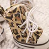 ملابس الكلاب 4pcs/مجموعة الأحذية أحذية الحيوانات الأليفة غير الرسمية قماشية Leopard Canvas مضادة للانزلاق دمية صغيرة متوسطة الكلاب الكبيرة أحذية رياضية أحذية رياضية