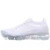 2022 Nowe buty projektowe dla kobiet i mężczyzn Ostrze Patentowe Buty do biegania Buty Jogging Sneakers Outdoor Male Coutwear 36-45