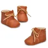 Nyfödda Baby Boys Girls Spring and Autumn Crib Shoes Fashionable Toddler Soft Sole Läderskor Lämplig för 0-18 månader G1023