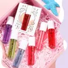 6 Färger Roll-on Fruit Oil Lip Gloss Fuktgivande Spegel Genomskinlig Långvarig Hydrerande Plumping LipGloss 10PCS
