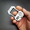 Nieuwe antiwolf Keychain Persoonlijke veiligheid Handraam gebroken vinger juridisch wapen voor mannen unieke plastic stalen verdedigingstool Outdoor ED1150485