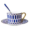 Piccolo set da caffè in ceramica blu Set di tazze e piattini da caffè in porcellana di lusso Bone China Porcellana europea Ufficio britannico Tazza da tè Regalo per bicchieri