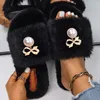 Zapatillas de moda para mujeres perlas dulces decoración de la proa de la proa de las toboganes de diseño tobogán de lujo chanclas