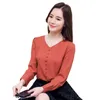 Femmes Tops Blouses Blusas Mujer de Moda Vêtements de mode coréenne Chemisier en mousseline de soie Bouton Solide Col V Blanc 2308 50 210521
