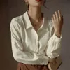 Vår Korea Mode Kvinnor Långärmad Lös Vit Skjortor Stor Turn-down Collar Casual Cotton Blouse Femme Toppar 210512