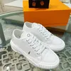 2022 Designer Kvinnor Casual Shoes Fashion Sneakers Running Shoes Canvas Black Leather Lace Up Platform Oversized Low High Top University Ksports med Box 35-40