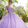 Abiti Quinceanera lilla scintillanti 2022 Pizzo a maniche lunghe Fiori 3D Paillettes Perline Strass Princess Party Sweet 15 Ball Gown Dress Abiti da 16 A￱os Brithday