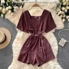 Design Tieb barwnik Kobiety Jumpsuits Korean Retro Puff Sleeve V Szyja Rompers Summer Casual Holiday szeroka noga krótka rompers 210715