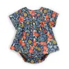 Verão Bebé Roupas Roupas Miúdos Girls Sets Floral Cardigan T-shirt + Triângulo Calças De Roupas Terno Crianças 210429