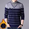 Мода мужские свитеры мужской трикотаж свитер теплый пэчворк V-образным вырезом поддельных двух частей Джемпс одежда хлопка вскользь шерсть пуловеры y0907
