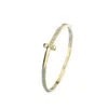 Bracelet étroit de haute qualité Bracelet Femme de la même moitié T1 avec fermoir en or rose et bague en diamant pas de box d'origine7273297038