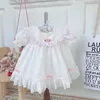 女の子の女の子春の夏の白いビンテージの喫煙刺繍プリンセスドレス女の子の誕生日イースターカジュアルコットンドレスQ0716