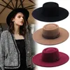Stingy Brim Hats 2021 Fedora Hat Män kvinnor Imitation Woolen Winter kände mode Black Top Jazz Fedoras Chapeau Sombrero Mujer307y