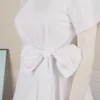 Белая блузка v шеи с коротким рукавом вершины офисные дамы летняя мода плиссированные рубашки женщины плюс размер с поясом талии 210527