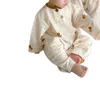 الصيف جديد طفل رضيع بوي فتى القطن النقاط طويلة الأكمام رومبير الرضع فتاة الكرتون الكمثرى المطبوعة أزياء الوليد بذلة 210413