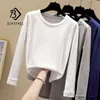 女性の黒い白いTシャツの女性の堅実な綿のティー長袖Tシャツの女性の春のトップスT12101x 210416