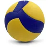 Storlek 5 PU Soft Touch Volley Ball Officiell match V200W V300W V330W Högkvalitativ inomhusträning Bollar270N