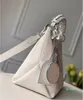 Mahina 송아지 가죽 패턴 숄더백으로 천공 된 Mahina ahobourg mm Hobo Bag 세련된 꼰 가죽 톱 핸드백 T217a