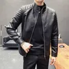 Herrjackor 2021 Spring Jacket mode faux läderrock blixtlås bilmotorcykel lokomotiv toppkläder