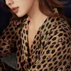 Qsrocio kvinnors pyjamas Set Luxury Instagram Style Fashion Stripes Sleepwear Silk Like Nightgown Leisure Home Clothes Nightwear 210809