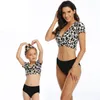 Familie look badpak moeder en dochter zomer luipaard print bikini set vader zoon zwemmen broek matching badmode 210521