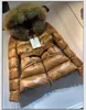 Kvinnor 100% Big Real Fox Fur Hooded Down Coat Thick Warm Double Zipper Jacket Waterproof Parkas Black Yellow Green Color Size 1234