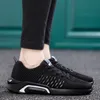Wysokiej Jakości 2021 Najnowszy Przybycie Dla Mężczyzn Kobiet Sport Buty do biegania Moda Czarne Białe Oddychające Runners Outdoor Sneakers Rozmiar 39-44 Wy10-1703