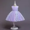 Großhandel Blumenmädchenkleider für Hochzeiten Partykleid Kleine Blume Flauschige Show Kinderkleidung E306 210610