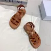 Topkwaliteit Clea Triomphe Gladiator stevige sandalen verstelbare gesp enkelband plantaardige flats schoenen platform luxe ontwerpers Dia's fabrieksschoeisel