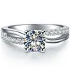 Hervorragender 1CT NSCD Simulated Diamond Ring 4 Zinken Einstellung Verlobungsringe für Frauen Sterling Silber Hochzeitsgeschenk
