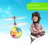 Avkänna Crystal Ball Luminous Flying Ball Kids Flight Balls Infraröd induktion Drone Mini Aircraft Sensory Toy Children's Gift 211026