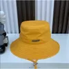 Hot New Fashion French Luxury Brand Högkvalitativ bomull Kvinnor Bucket Sun Protection Hat Bomull 5 Färg One Size Women's Cap Q0805
