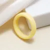 간단한 레트로 한국 미학 반지 세련된 미니멀리스트 아크릴 수지 여성을위한 얇은 반지 쥬얼리 파티 선물 도매