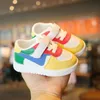Erste Wanderer 2022 Herbst Babyschuhe Kleinkind Weichlosenstiche Süßigkeiten Farbe atmungsaktives Netz für Jungen und Mädchen Sneaker