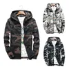 Giacca da uomo con cerniera mimetica con cappuccio Giacca casual Slim Fit Primavera Autunno Camo Giacca a vento Cappotto Moda Capispalla per uomo Streetwear X0621