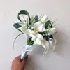 małe białe kwiaty bukiety