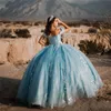 2021 Céu claro Azul Quinceanera Vestidos Vestido de Bola Off Ombro Floral Floral Flores Cristal Beads Corset Back Assoalho Comprimento Doce 16 Plus Size Party Party Prom Noite Vestidos