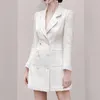 女性の白い格子縞のポケットダブルブレストハイウエストのドレスノッチ長袖スリムフィットファッション潮の夏7e7733 210421
