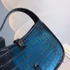 女性の肩の揚げハンドバッグの有名なデザイナーのアリゲーター黒のカジュアルな財布が無地のファッション若い人気の女性の合成皮革の新鮮な袋