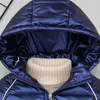 Abrigo para niños, chaquetas para niños, moda de invierno 2021, abrigos gruesos de pato blanco con capucha, Parkas para niños de 2 a 6 años, prendas de vestir exteriores