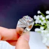 Luxe Super Big Sparking Moissanite Mannen Ring Real 925 Silver Wedding 11 * 11mm Maat Spier Power Style Man Gift