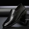 Wenzhou Hommes Chaussures Extra Large Taille Hommes D'affaires Casual Chaussures En Cuir Chaussures Formelles D'âge Moyen Et Âgés Papa Spot Livraison
