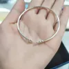 DOREMI Pulsera con letras personalizadas Brazalete para bebé Zirconia Pave Ajuste Pulsera inicial Tamaño para niños y adultos para joyería única 2103308511789