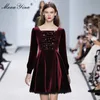 ファッションデザイナードレス春の女性の長袖ビーズスクエアカラーRuched Velvetドレス210524