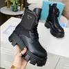 Herr Dam Rois Stövlar Designer Ankel Martin Boot Läder Nylon Avtagbar påse Stövla Militärinspirerade stridsskor Originalkartong storlek 35-45