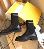 Fashion Trendy Master Brand Women's Designer Boots Stickad Stretch Martin Svart Läder Knight Kort Design Casual Skor Luxury